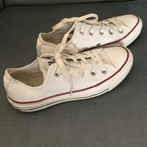 Ladies Converse All*Star Sneakers. Size 5